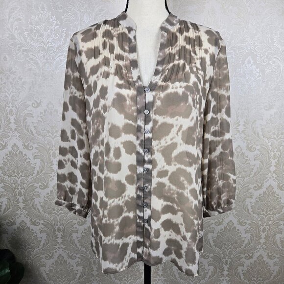 Banana Republic Size Small Semi Sheer Animal Print Button Down Blouse Pintucks - Picture 1 of 13